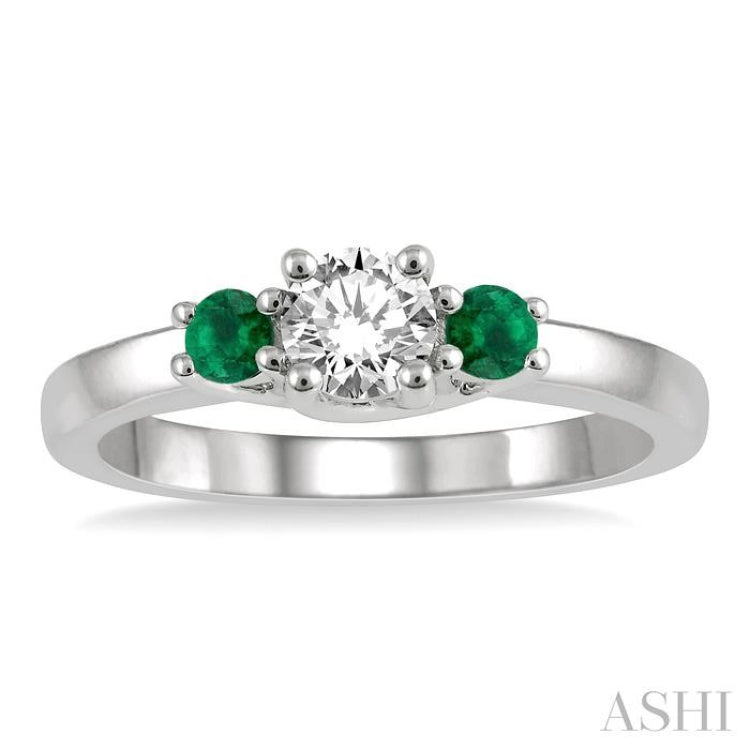 2.70 MM Round Shape Emerald and 1/3 Ctw Past, Present and Future Round Cut Diamond Precious Ring in 14K White Gold