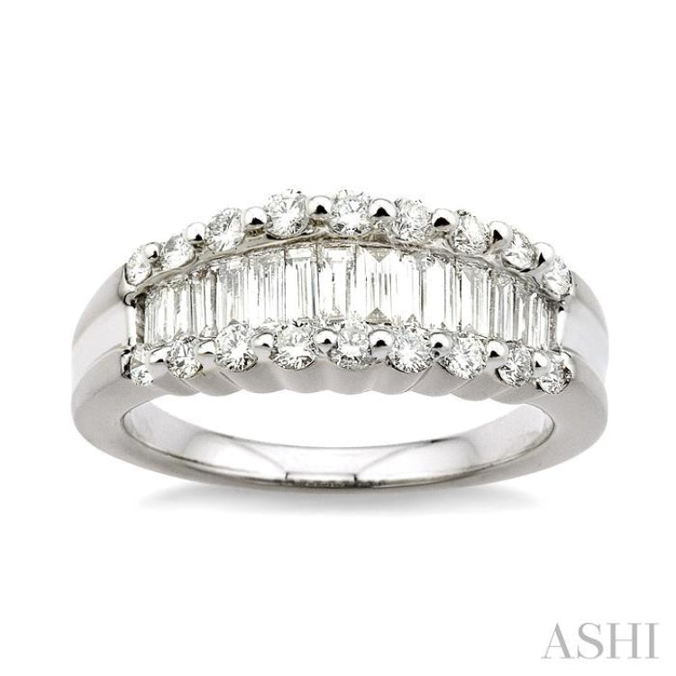 1 ctw Baguette and Round Cut Diamond Band in 14K White Gold