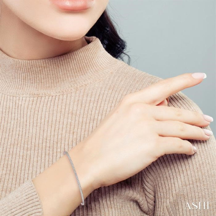 1 ctw Square Shape Round Cut Diamond Tennis Bracelet in 14K White Gold