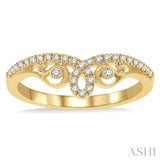 1/6 ctw Chevron Loop Lattice Round Cut Diamond Wedding Band in 14K Yellow Gold