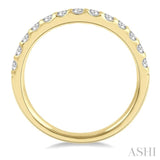 1/2 ctw Arched Center Round Cut Diamond Wedding Band in 14K Yellow Gold