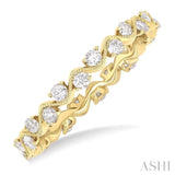 5/8 Ctw Curvy Zig-Zag Round Cut Diamond Eternity Wedding Band in 14K Yellow Gold