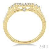 1/5 ctw Round Cut Diamond Wedding Band in 14K Yellow Gold