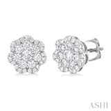 3/4 Ctw Flower Pattern Round Cut Diamond Fashion Stud Earrings in 14K White Gold
