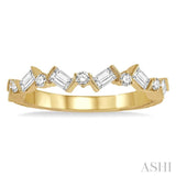 Scatter Zig-Zag Baguette Diamond Fashion Band